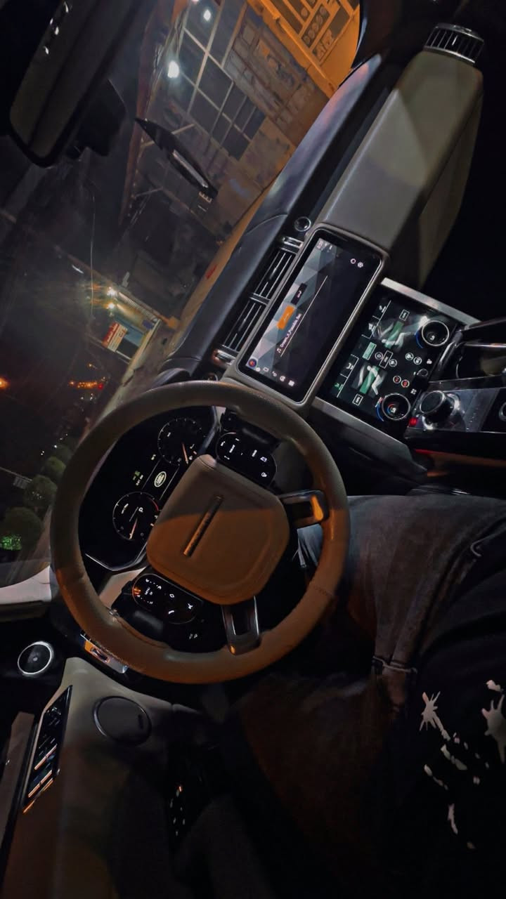 رانج روفر فوك 2014 سردار
بيها صبغ شوي بالجملغات والبنيد وصور موجودة 

٨ سلندر سوبر جارج  مكينه  بشرط ما مفتوحة 

مواصفاتت فول فول

اوتو بارك

بانوراما

بصمه - ٤ ابواب بصمه

جكات ٣ وضعيات 

٤كشنات مساجvip- تدفئه  ٤ كشنات تبريد-هيتر

حساس امامى و خلفى و رادار 

رادار جانبي بل مرايات ونقاط عمياء

نظام صوت ميريديان 

السعر:  26 الف دولار بي مجال يعني دفترين و60 ورقة 

 ٥ كاميرات ٣٦٠ درجة GPS

دوسات كهرباء 

تخم تاير و ويلات شركه  جديد

٤ بيبان شفط صندوك سحب و شفت

مكينة وكير و كهربايي بشرط ماشالله بلاديه

 

مكان السياره بغداد 

الاتصال     ***********
