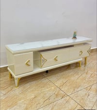 توفر ميز بلازمة تركي اصلي بسعر 175 مع التوصيل الرقم 07707131801