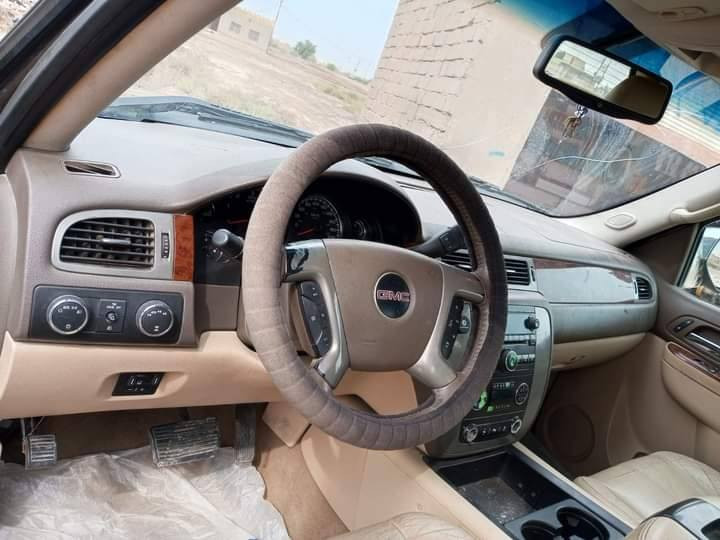 جمسي سييرا 12سيارة جاهزة السعر ٥٨ المكان ميسان للاتصال ***********
