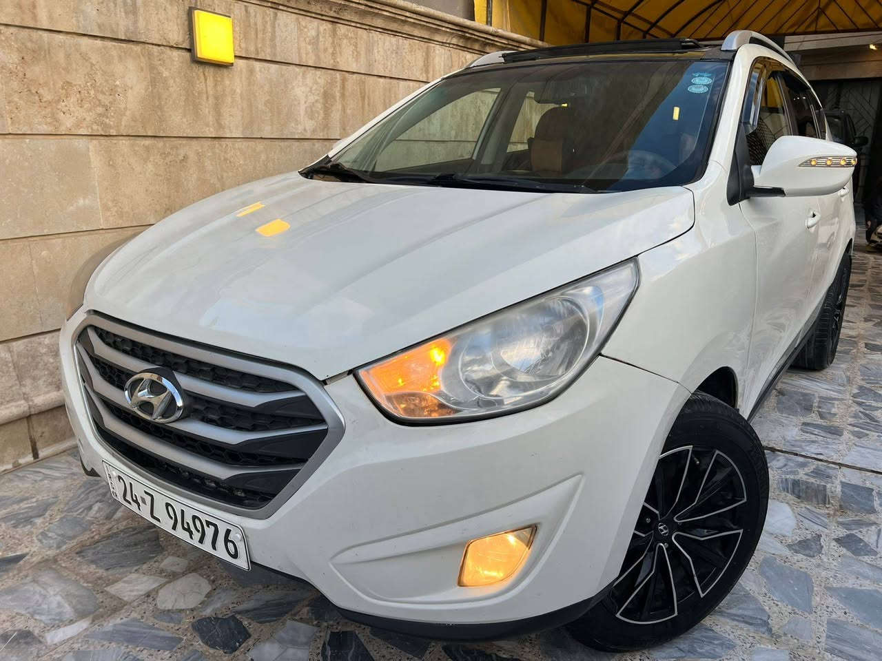 السلام عليكم 
للبيع توسان ٢٠١٢ خليجي رقم دهوك الجديد
فحص هزه كله جديد  سنويه جديد
السياره فول مواصفات 
بانوراما 
كشنات جلد قرميدي
ارضيه جلد
شاشه كامره
تبريد كله وظع شركه
وتحكمات ومكينه ٢٠٠٠ دوش المرغوب 
السياره بيه ٦قطع صبغ مكانات صبغ ابيعلك حزام
بدون دواخل
السعر ١١٢ وبيه مجال 
بغداد الكراده ساحه عقبه *********** بغداد, العراق
