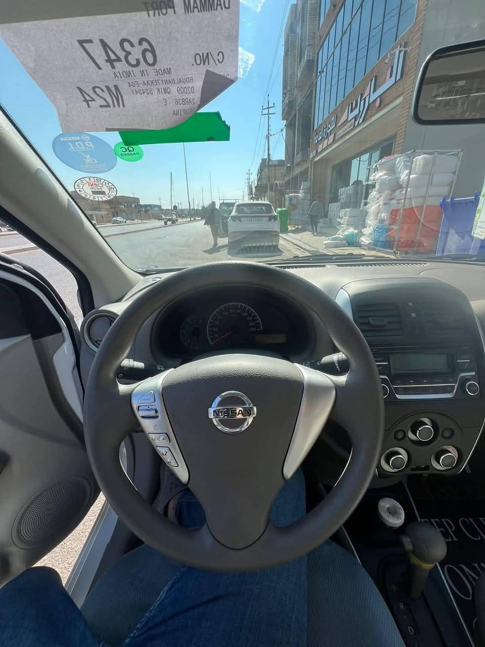 السلام عليكم
نيسان صني هندي Classic 
بليته زركه
 موديل 24
كفالة عامة عدا شبر بارد
رقم انكليزي دولي
ماشية 24
5 ويل كب بلادي
4 جام كهرباء بلادي
حساس خلفي
بروجكتور
فان خلفي
اريل نفيكيتر 
بصمة شد

السعر 127
الاتصال ***********
النجف الاشرف
