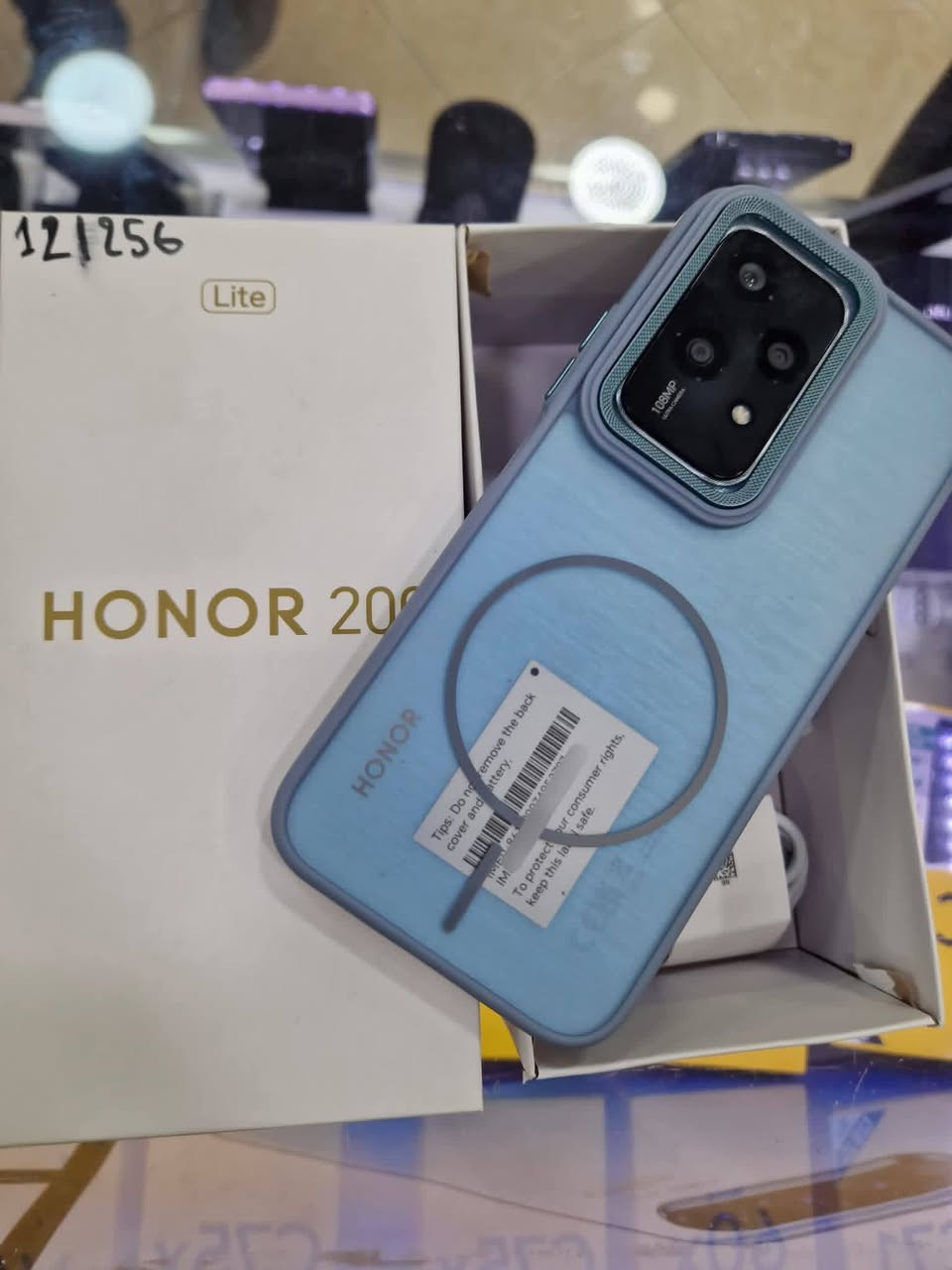 الهاتف مستخدم يومين فقط بحاله الوكاله
HONOR 200 Lite..
معالج قوي ميديا ​​تيك 6080
نظام ماجك 10 آخر صدار 16
معالجه الصور بل ذكاء الاصطناعي
​📸 كاميرا أساسية احترافية بدقة 108 ميجابكسل.
​🤳 كاميرا سيلفي 50 ميجابكسل لصور شخصية مثالية.
​📱 شاشة AMOLED مريحة للعين بألوان مشبعة.
​💾 مساحة تخزين كبيرة 256 جيجابايت. رام 16
السعر 255 الف عنواني كوت داموك حي الشهداء
***********
***********
