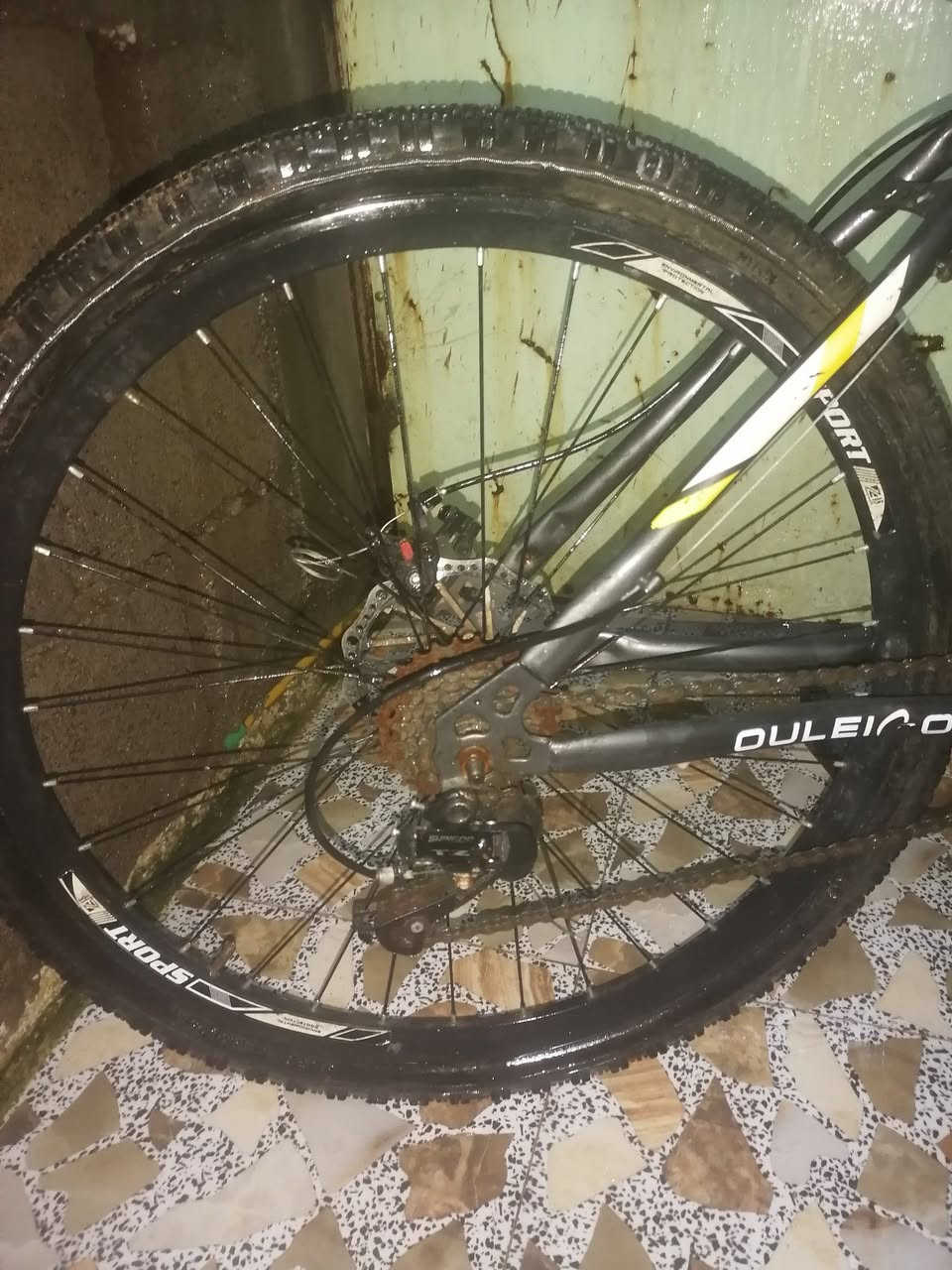 بايزكل باله شرط نضافه فول السعر 50الف
مستعجل ع بيع ***********
