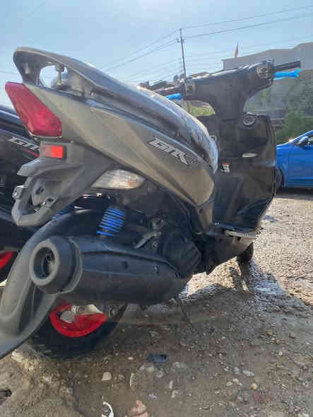 سلام عليكم 
جيتي ار 
موديل 2014
دراجه اخت الرمبه 
مكينه كفااااله 
زوج تايرات جدد 
ضفيره ع وضع الشركه
كلجات بلاد
ويل نجمه
لون فيراني
دراجه كلش حلوه واحله من الصور 
ما نقصها برغي 
حته الدهن توني مبدله MOTUL
سعرها 700وبيها مجال
مكاني بغداد الحريه
***********
