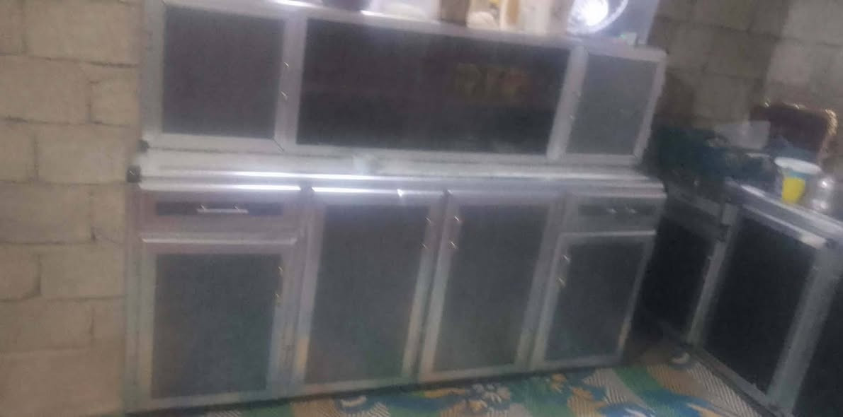 كونتر للبيع نضيف السعر 200 وبي مجال اتصل عل الرقم ***********
