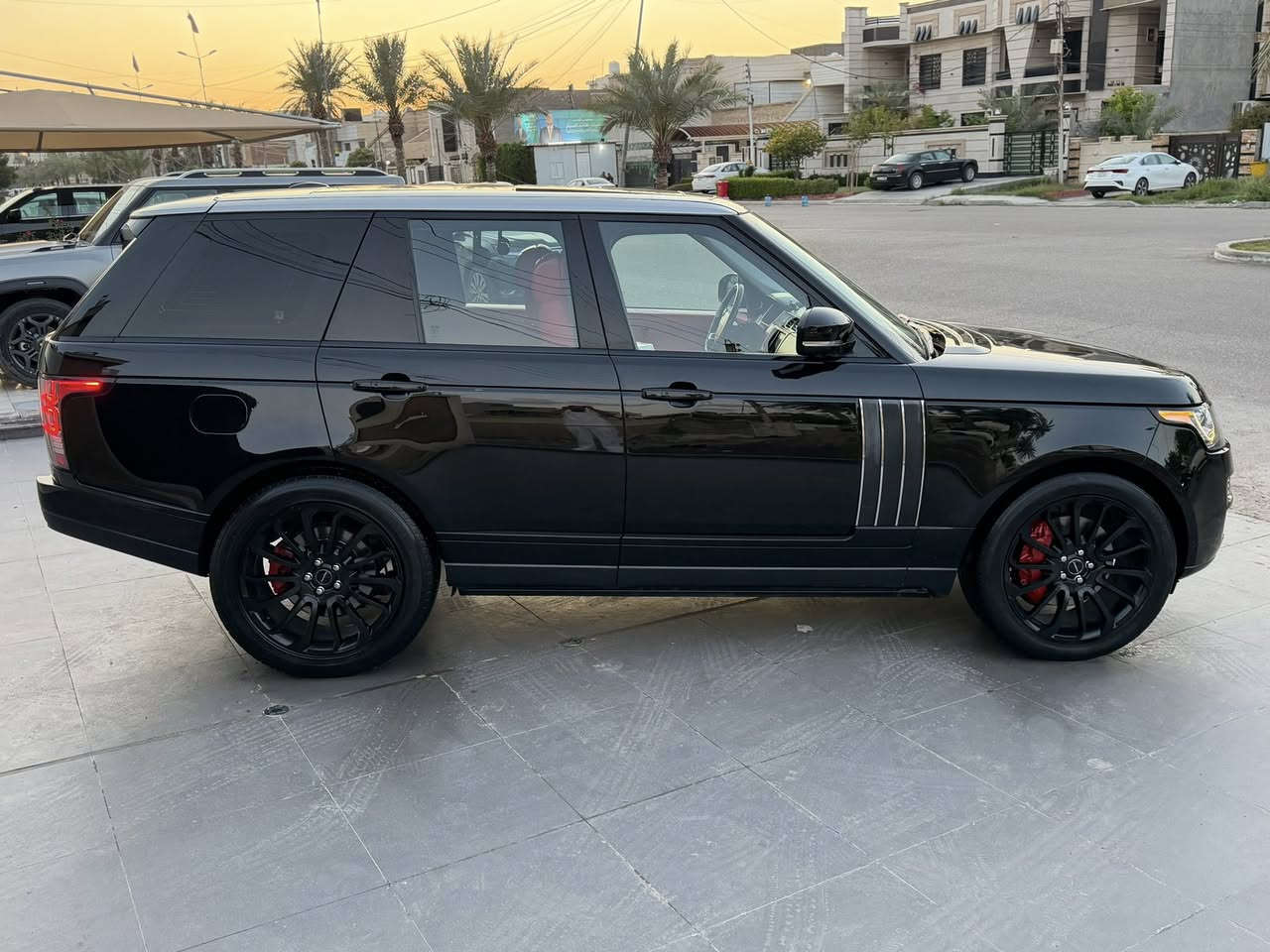 سلام عليكم
رانج روفر فوج موديل 2014السيارة اوتوبايكراف VIP وكالة سردار مكفولة كفالة عامة  مكينة 8 سلندر سوبر جارج السيارة جديدة على وضع الشركة

مكينه مفتوحه بس من فوك 

كير كفالة 

اكسل كفالة 

سوبر كفالة 

رادارات امامية

جنطة كهرباء

رادارات مري

مري شفط

تدفئة ستيرن

خزن ميموري كشنات

خزن ميموري ستيرن

جكات 

بانوراما

دوسات كهرباء

3 شاشات

5 كامرات 360 

كشنات 4 مساج 

كشنات 4 تدفئة تبريد

سماعات ميرديان 

رادارات امامية خلفية 

ومعروفة مواصفات ال VIP يرادلهه هواي حته اذكرهن 

عنوان السيارة بغداد / 

للاستفسار ***********
