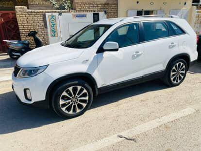 سورنتو خليجي ٢٠١٤
السياره كفاله عامه من الصبغ والتبديل والضربه والبارد 
فور ويل 
6 سلندر
السياره جاهزه من كل النواحي 
كير كفاله 
بيهه فقط تبديل كازكيت واني مبدله ع ايدي 
مكان السياره الكوت مركز المدينه 
للاستفسار الاتصال 
***********
