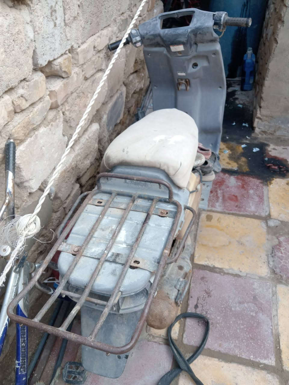 سلام عليكم ورحمة مرختص صاحب الكروب عندي دراجتين فورزه مكينه شغاله بيه نواقص وبيكم هماتين دراجه شغاله 60 بيه طبك بضفيره وتشغل وتطفه بيه نواقص خفيفه مكاني بغداد حريه مستعجل كلش على بيعتهن محتاج السعر الي يرضي الله قيم وخذ متواجد وتساب وفيس ورصيد ***********
الي ميشتري لااا تعبني ربي يحفضكم
