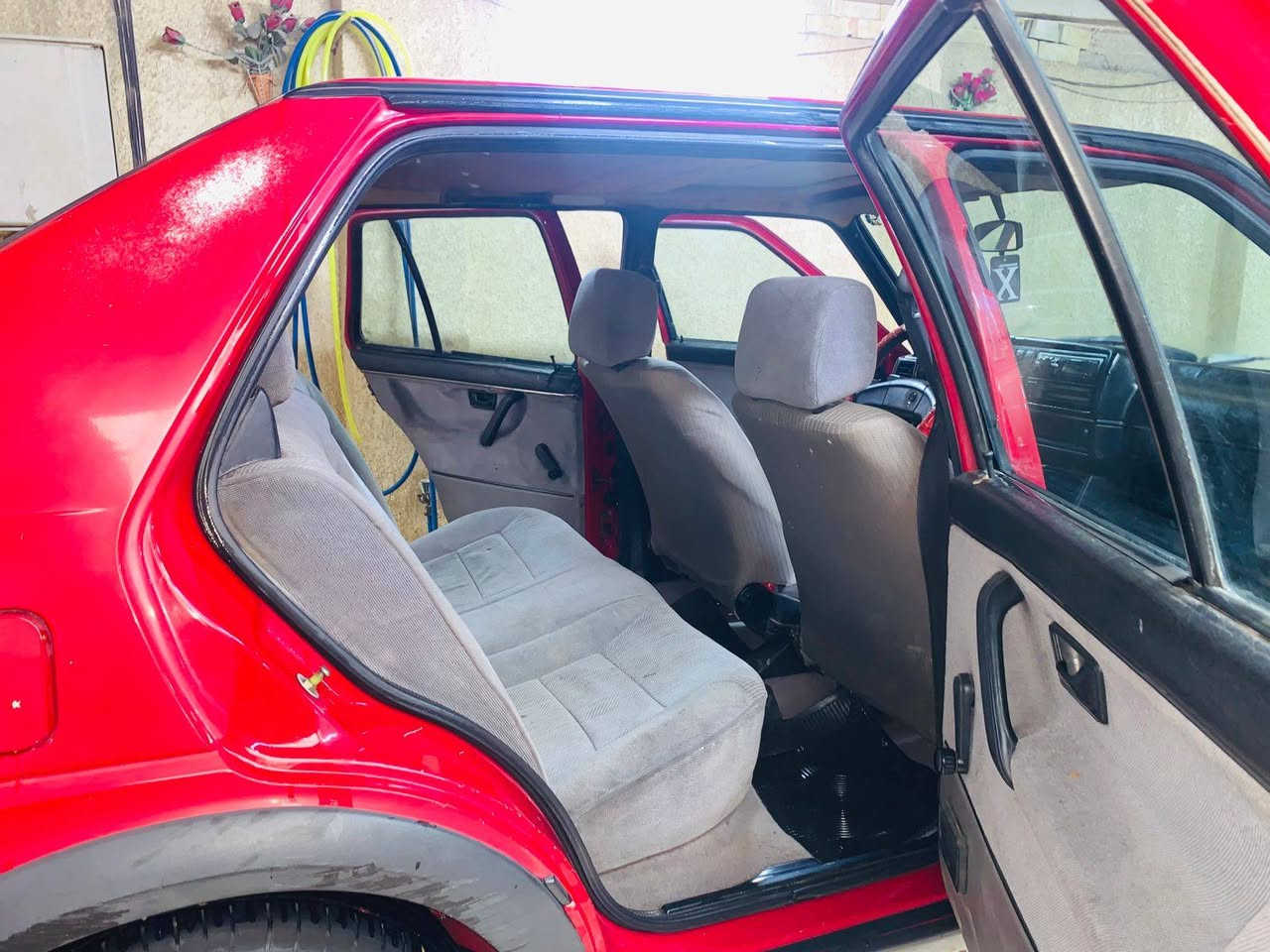 السلام عليكم
كولف 1990
السيارة باسمي وتحويل مباشر.
هزة جديدة، وعلى وضع الشركة، جاهزة من كل النواحي مع كفالة عامة.
كير أوتوماتيك، وكلشي بيها بلاد
طقم تاير ياباني، محرك دوش ترايك.
من الشمال إلى الجنوب، البيع بدون مراوس.
السعر ٣٨$ قابله للتفاوض 

للاستفسار: ***********
غير متفرغ على الفيس.
مكانها: بغداد – العبيدي – شارع مدرسة العابد.

عذرًا على الإطالة.
