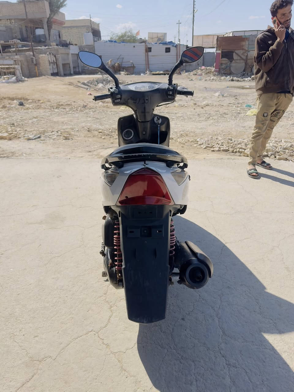 سلام عليكم ماكس ثعلب 140 مكينه مكينه خير من الله شلعه ومعدل الدراجه مفتوحه مبدله فقط ولفات كفرات كله ختم واحد بلادي السعر 450 وبيها مجال للشراي 
وباقي التفاصيل ع هذه الرقم *********** ممتواجد ع فيس دائماً مكاني جسر ديالى الجديد كرغوليه
