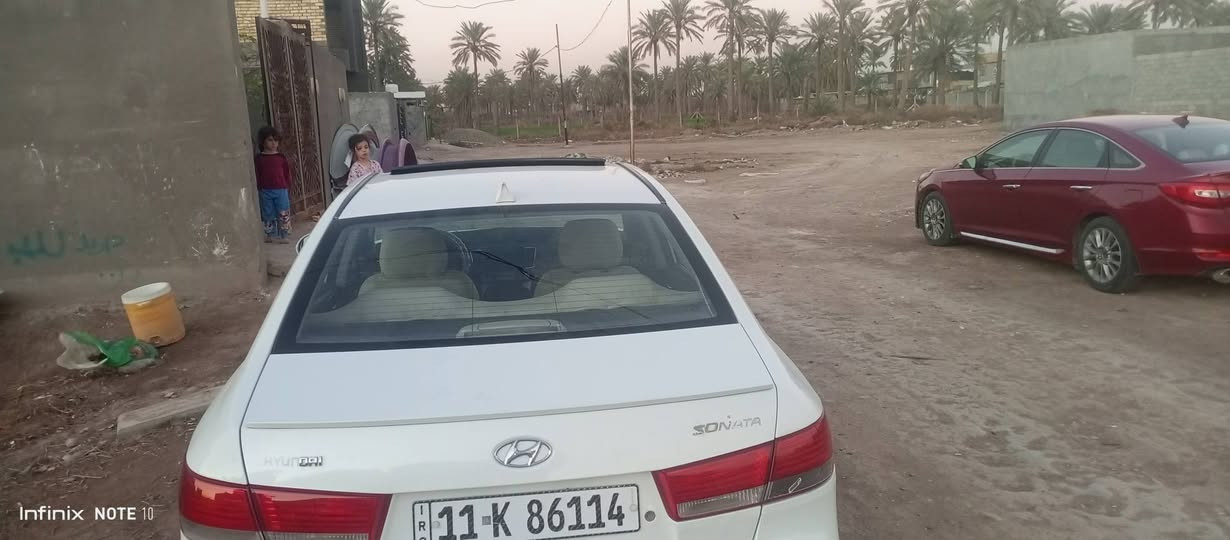السلام عليكم ورحمة الله وبركاته سوناتا ٢٠٠٩ وارد كوري محرك ٢٠٠٠ دوش السيارة مكفولة من الحادث بس صبغ بيها ٣ قطع حصرا السيارة جاهزة من مكينة تبريد تخم تاير  السعر ١١٠ وبيها مجال مكاني بغداد اللطيفية  رقم الهاتف *********** و ***********
