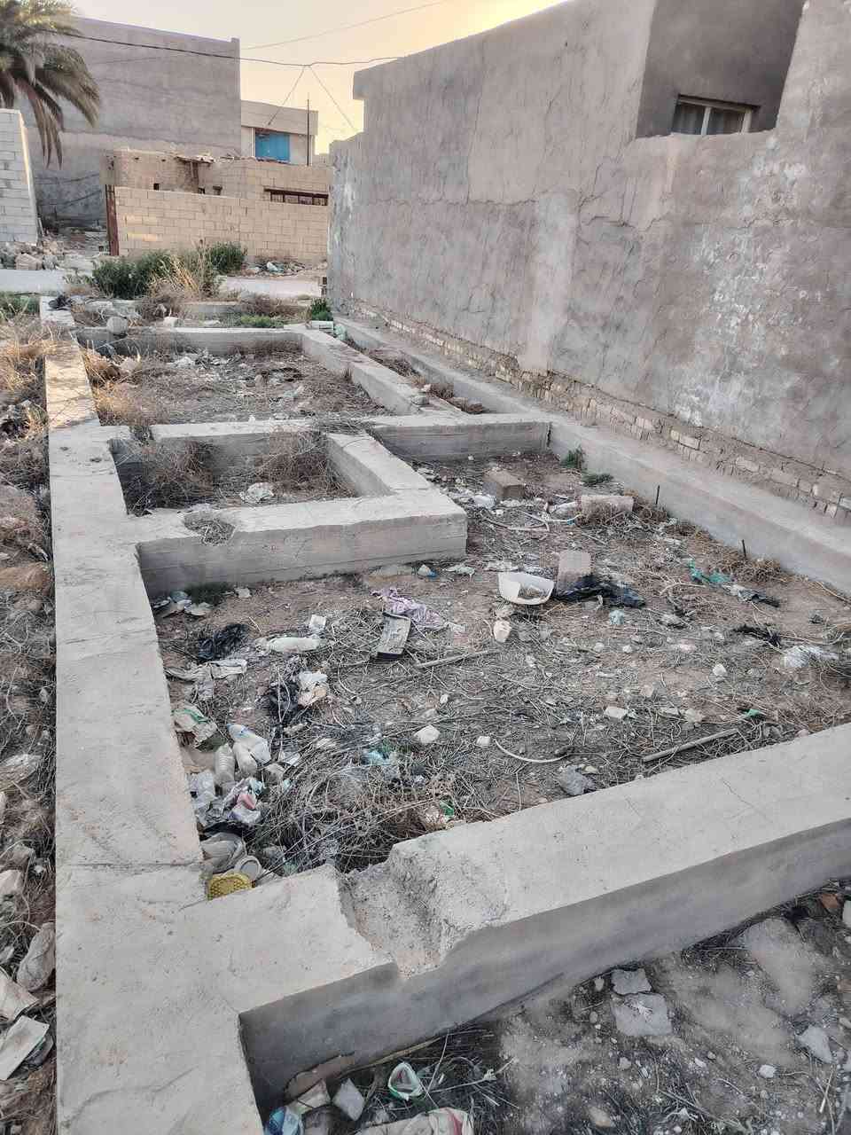 قطعة ارض زراعي مساحة 100متر سند35 للبيع واجهة 5 نزال 20 اساس كامل اضافة الى صوندة المي جاهزة الشارع تبليط وتبعد  عن الشارع الرئيسي دقيقتين مشي وعن المدرسة 5 دقايق الشارع تبليط منطقة هادئة تقع في منطقة المدائن مقابل مدرسة النبع الصافي
السعر : 18مليون للتواصل *********** متواجد واتساب
