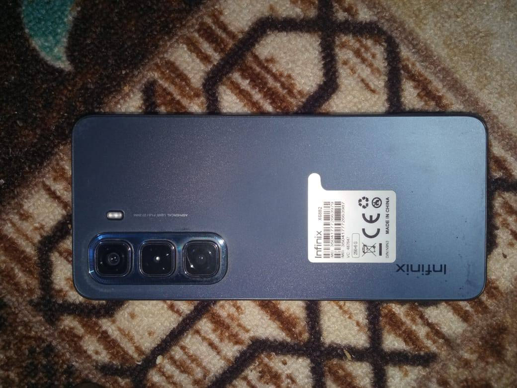 للبيع ما مفتوح صار الي شهر من شتريته السعر خاص ***********
