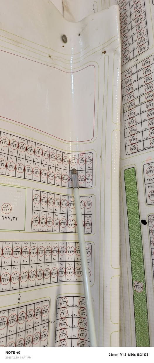 قطعه ارض لبيع رمادي سبعه كيلو رقمه ٢٥٥٨٣ مساحه ٢٠٠ طابو صرف شارع ١٥ على خدمات بصف شارع ٣٠ ملاحضه ٢٥٥٨٣ويه ٢٤منطقه سكنيه وماء وكهرباء استفسار اتصال على رقم *********** مكتب الاصيل ابو خالد
