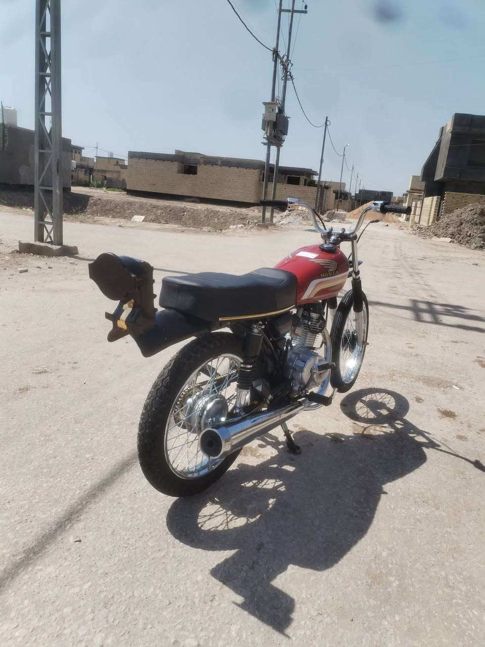 السلام عليكم  يابه ✋🏻  دراجه انتنس 🏍️ صارله 3 تبديلات دهن من عمرته دراجه نصبه فول  وبيها مكينه بطله 🐎 الدراجه مديل 2027 الشراي يجي خاص وبي خير ويدلل الموشراي لا يتعبني 😴❤️ *********** انتصال
