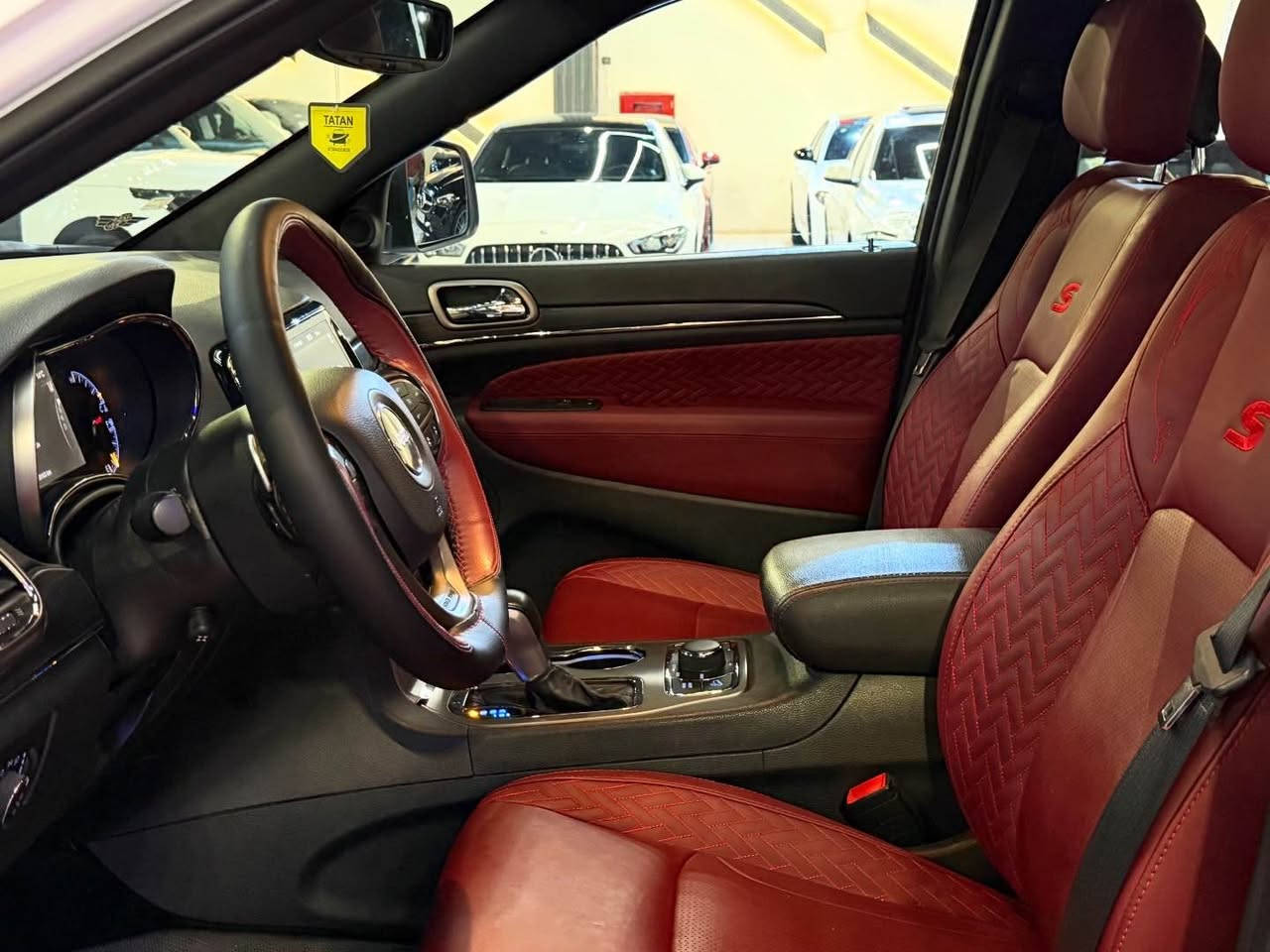 ⁨ ⁨ ⁨ ⁨ كوردى / عربي
درووستکراوی : Jeep 
مۆدێل:‏Grand Cherocke S
ساڵ :٢٠٢٢
بزوێنەر :V6
بگۆری بزوێنه‌ر : AUTOMATIC
سوتەمەنی : بنزين
دۆخ : وكاله هارلم كلين تايتل
 رۆشتوو : ١٠٨کم
ـــــــــــــــــــــــــــــــــــــــــــــ
النوع :Jeep  
الموديل :‏Grand Cherocke S
سنة الصنع : ٢٠٢٢
المحرك :  V6
ناقل الحركة : AUTOMATIC
نوع الوقود : بنزين
الحالة :وكالة هارلم كلين تايتل
عدد الأميال :١٠٨کم
‌‌‏ Zauto
‏‌‌‌‌‌‎📱 للاستفسار يسعدنا تواصلكم معنا على الأرقام التالية
‏‌‌‌‌‌‎📱بۆ زانیاریی زیاتر خۆشحال دەبین بە پەیوەندیتان بە ژمارەکانی
***********
***********⁩⁩⁩ أربيل, العراق
