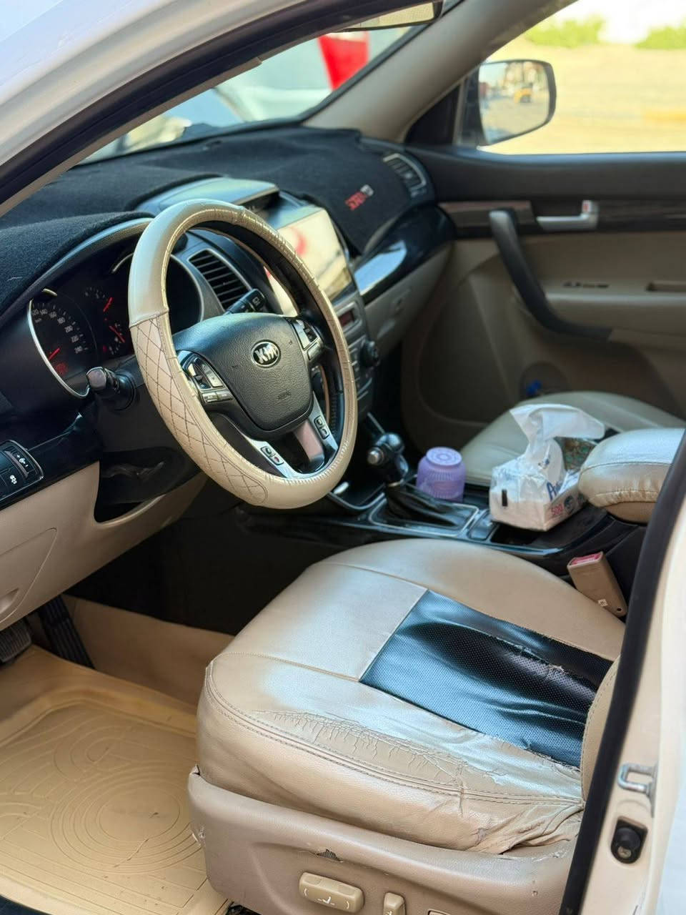 كيا سورنتو موديل ١٤ فول مواصفات عده الفتحه ماشيه 162 كيلو متر مكفوله كفالة عامة من الصبغ التبديل سياره جديده ونظيفه محرك سته سلندر السونار مرفق بالمنشور سعرها ٢٠٥ ورقه وبيها مجال الاتصال على الرقم *********** مكاني كوت الشهداء ***********
