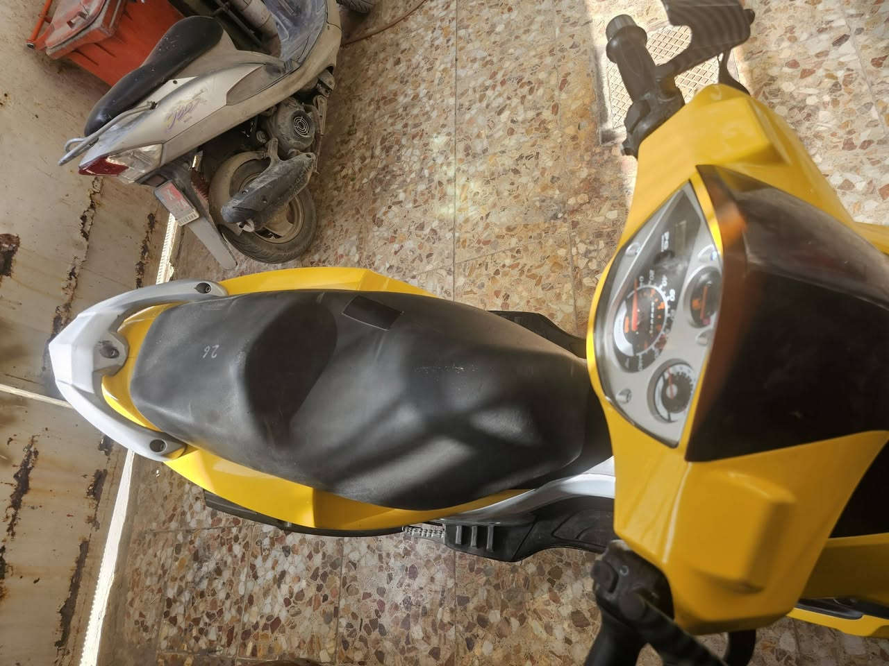 G--MAX محرك 150 cc
ماشيه 22 الف كيلو موجدة ورقت مزادة 
راديت تبريد دهن 
السعر مليون 900 الف 
مكاني حله بابل


**إذا كنت صاحب هذا الإعلان وتريد حذفه لأي سبب، رجاءا أرسل رسالة إلى الدعم الفني**