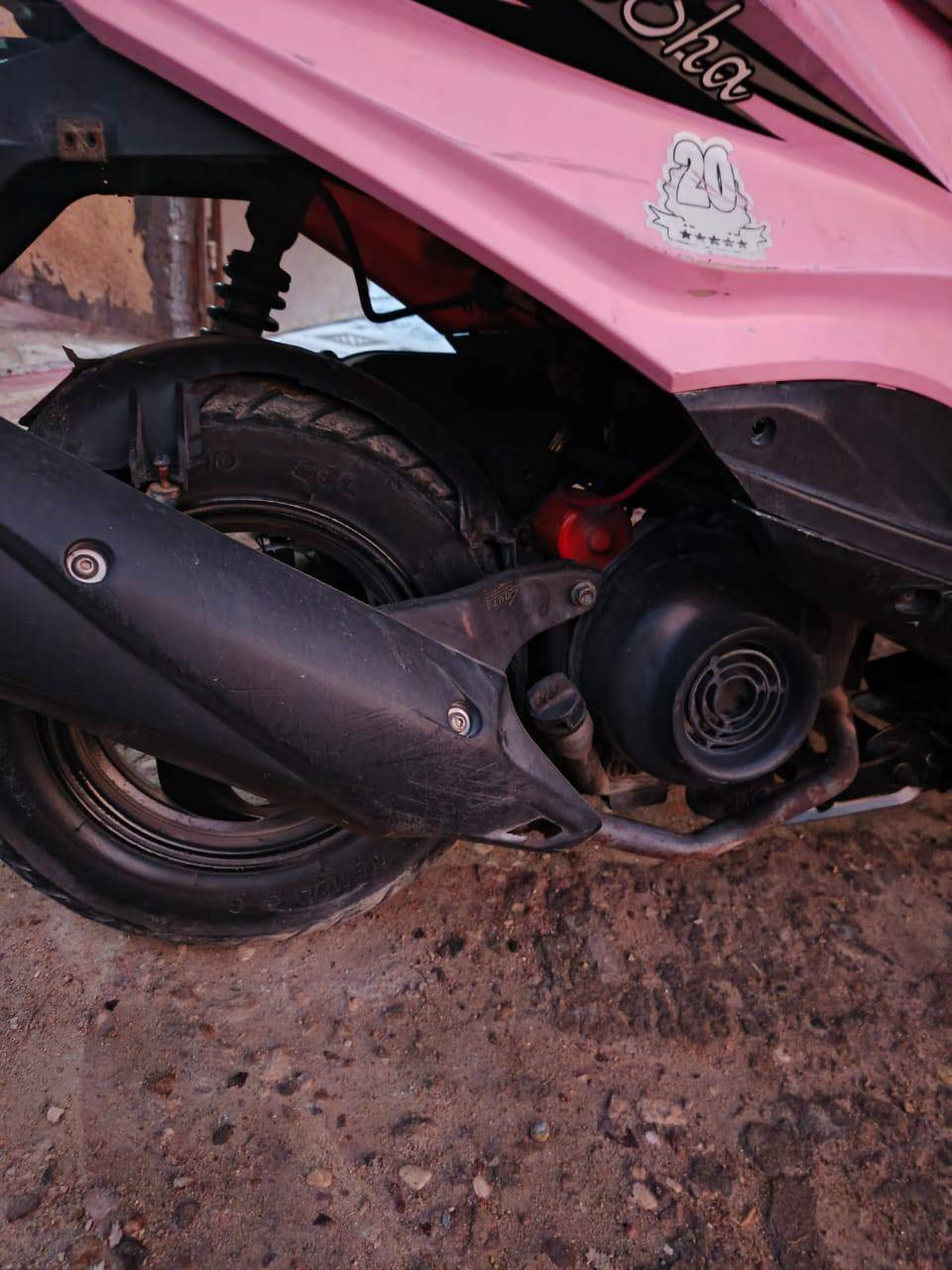 دراجه جانبو  نظيفه ماكينه ماكس دراجه شرط وين ما تريد السعر 250 وبيها مجال اتصل ***********
