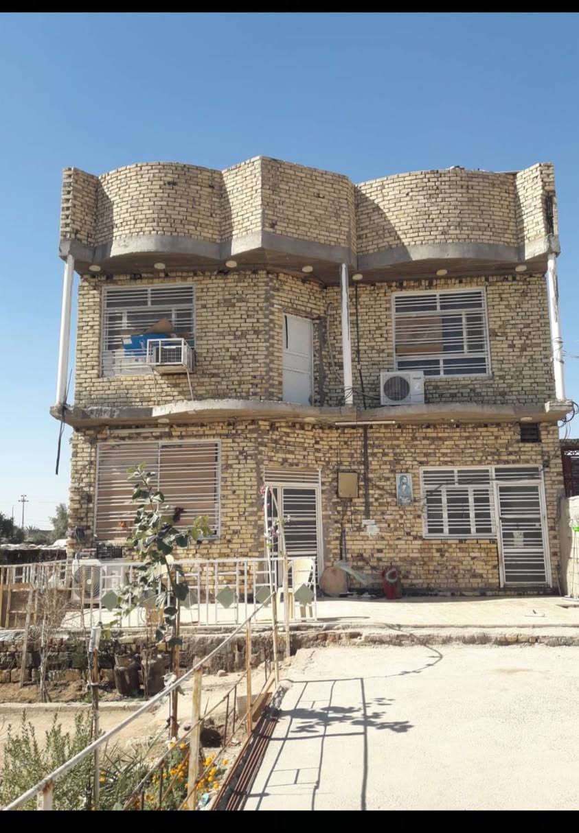 السلام عليكم منزل طابقين بناء طابوق كونكريت مسلح بناء حديث
والمنزل الثاني طابق واحد بناء طابوق كونكريت مسلح بناء حديث
مساحه الكليه البيتين والحديقه والكراج 800متر
مرقم من قبل موضفين البلديه الموقع حي الفرات سنيه سياحي قبل سكة القطار مقابيل شركة العادلي لصب خلف مكتب توحيد العفلوكي يبعد عن الشارع العام 100متر تقريبا الاستفسار اكثر اتصال
***********/////
***********
