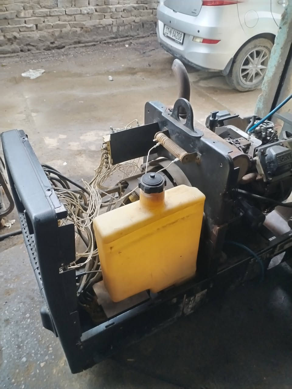 بيع مولد نوع ملر عاطل السعر ٤٠٠الف ***********
