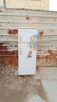 ثلاجة ومجمدة ٣قطع • كاونتر • الطارمية شارع الصباط