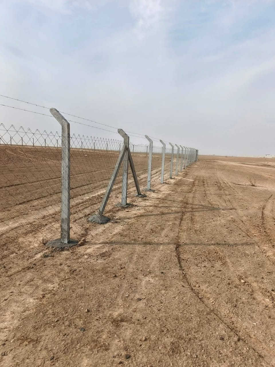 ‏سلام عليكم تعلن شركة بغداد الهندسية المتر من 5 إلى10حسب سمك سيم ومكان العمل نرجو منكم الاتصال بالأرقام التالية   ***********/***********
