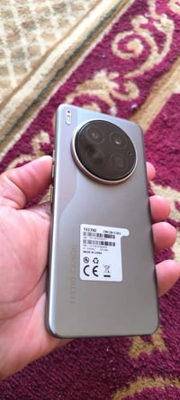 كامون 40 بريمير 5G • ٢٥٦ • كاميرا ٥٠ ميجا