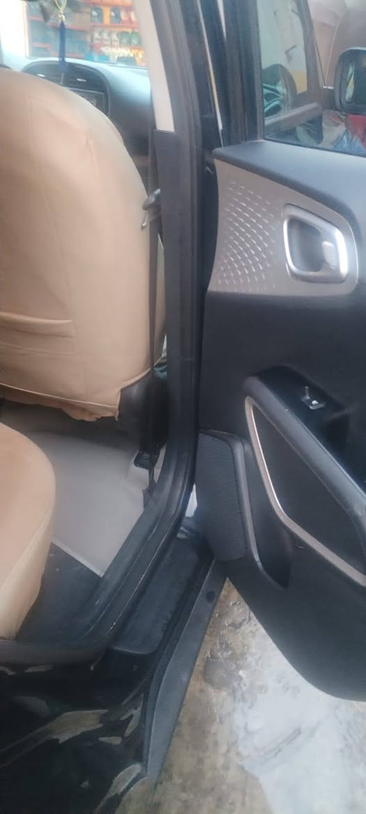 كيا سول 2021 وارد امريكي كير عادي ايرباكات ما طاكه باسمي مكاني بصره السياره ماشيه 65 السعر 125 قابل للتفاوض للتواصل ***********
