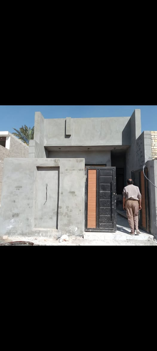 سلام عليكم عندي بيت البيع بل الكرغولية قرب جسر حديدخضر بين سدين سند ٢٥ كامل مساحه ١١٠ سعر ٧٢ وبي مجال يراسني خاص او وتساب *********** او رقم ***********
