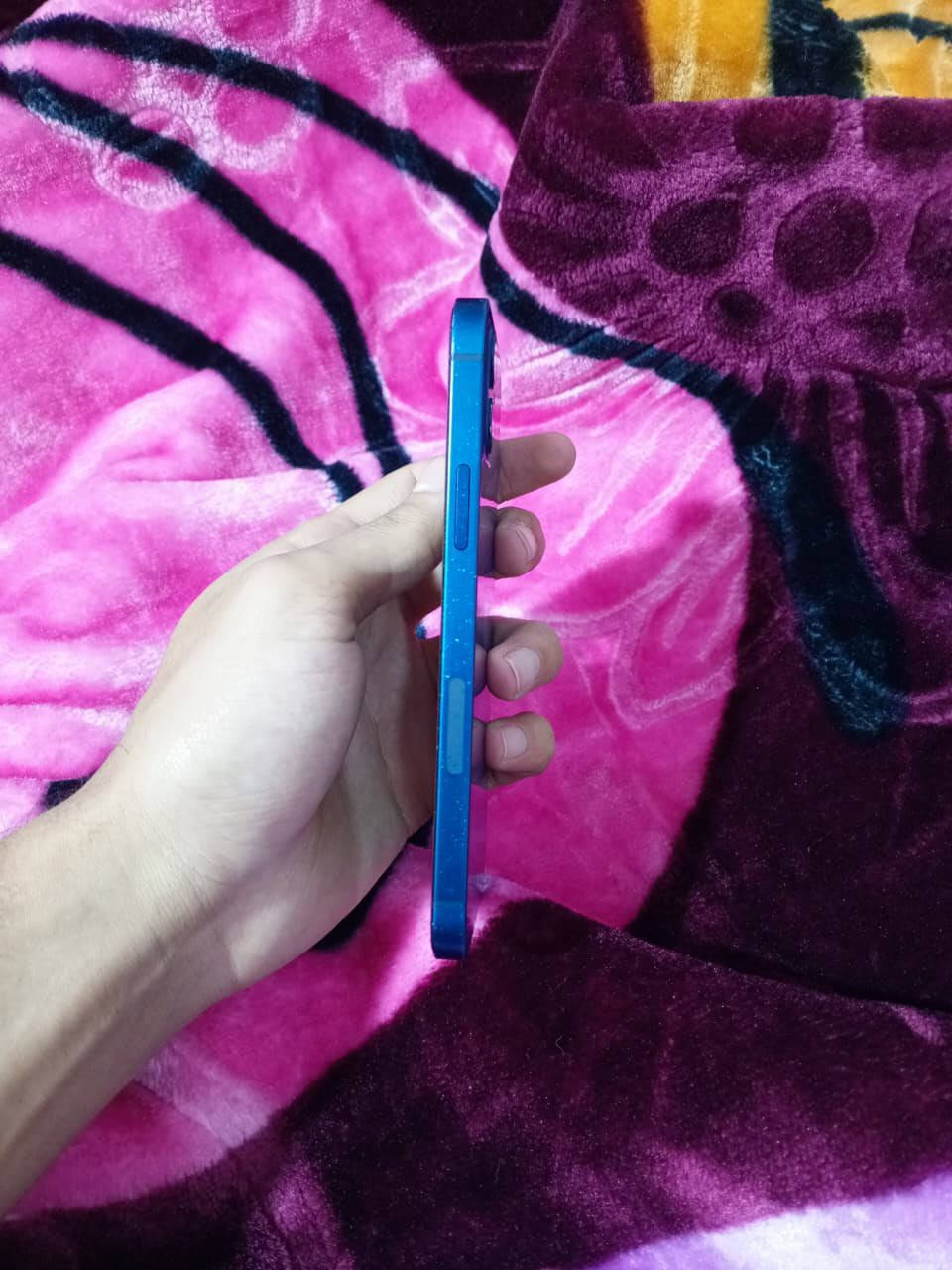 آيفون ١٢ عادي
ذاكرة 128 بطارية 75 بلادية الجهاز وتر كلشي شغال بي تجي وتفحص بيدك بعده وكالة السعر 400 وبي مجال بسيط كلش أو مراوس حسب الرغبه عنواني البصرة


**إذا كنت صاحب هذا الإعلان وتريد حذفه لأي سبب، رجاءا أرسل رسالة إلى الدعم الفني**