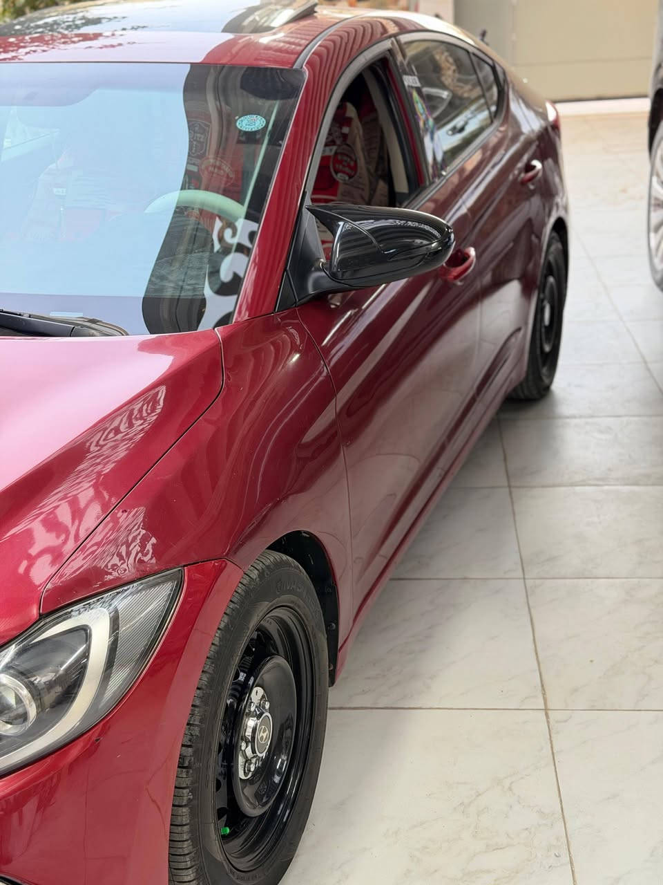 للبيع النترا امريكي موديل 2017
للبيع هيونداي النترا وارد أمريكي
 • حادثة قطعة وحدة فقط
• موديل 2019 
 • لون مميز كرزي فاتح
 • محرك 2.0 دوش المرغوب اقتصادي وقوي
 • فول مواصفات

المميزات:
 • فتحة سقف
 • تشغيل بصمة + بصمة أبواب
 • دعامية سبورت محدثة
 • سباير خلفي سبورت
 • لايت زنون فول
 • رادار خلفي وجانبي
 • حساسات بالجام
 • سياقة ذكية
 • كشنات تدفئة وتبريد
إحساسات اماميه خلفيها 
كأمره دواره 

الأوراق:
 • رقم أربيل الجديد باسمي
 • تحويل أو وكالة بأي وقت

السيارة نظيفة وجاهزة للاستخدام، ما تحتاج أي صرف 

سعر 119 سياره عاجبتك تجي تاخذه و تروح بلاش و بالخدمه
هـاتف
العنوان :
بابل الهاشمية 
*********** 
***********
