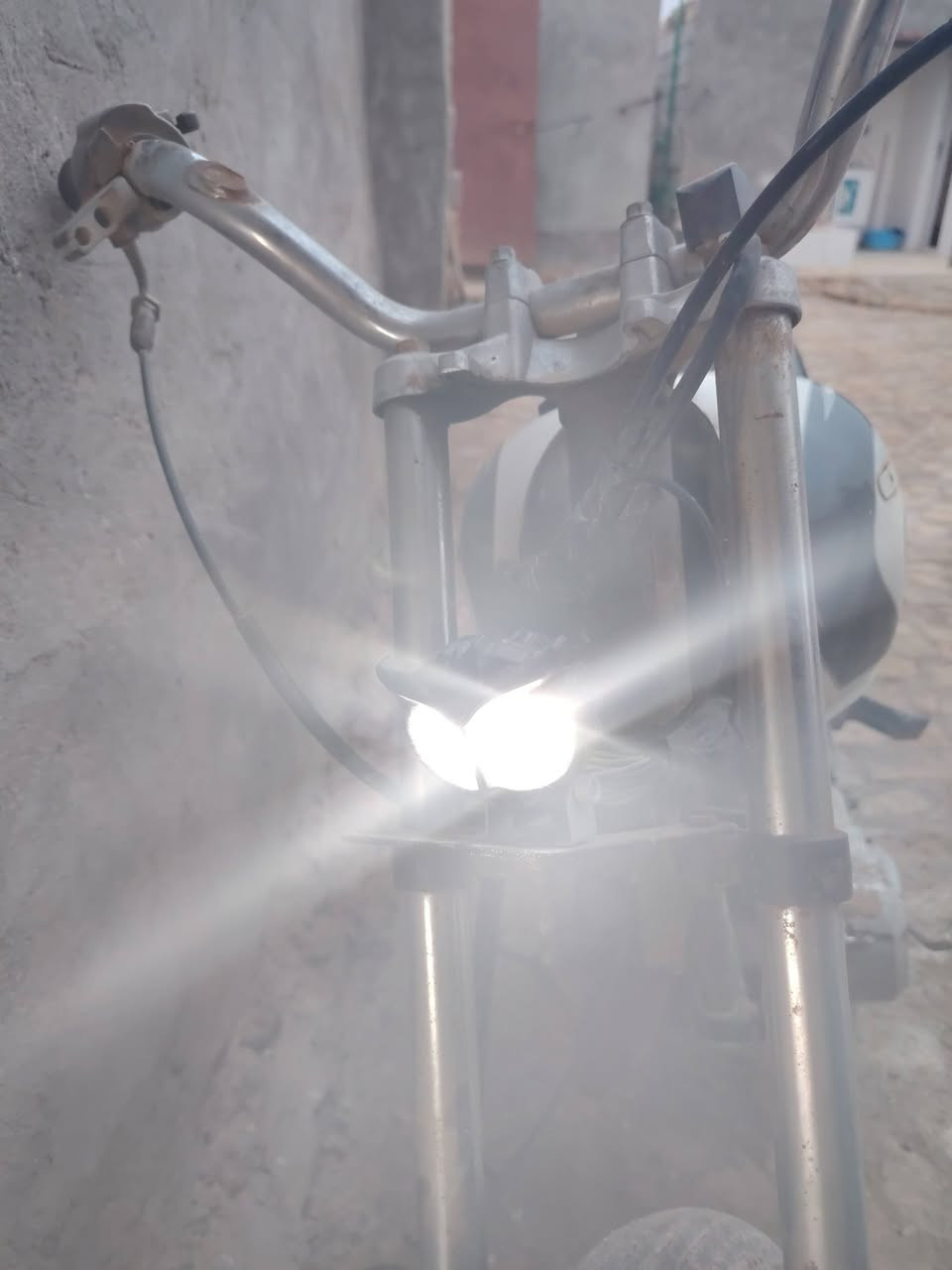 السلام عليكم. شباب دراجه رابيدو 19 شاصي ارشه 18للبيع عطلهه شوفت عينك. انطي سعر بل يرضي الله 🤍


**إذا كنت صاحب هذا الإعلان وتريد حذفه لأي سبب، رجاءا أرسل رسالة إلى الدعم الفني**