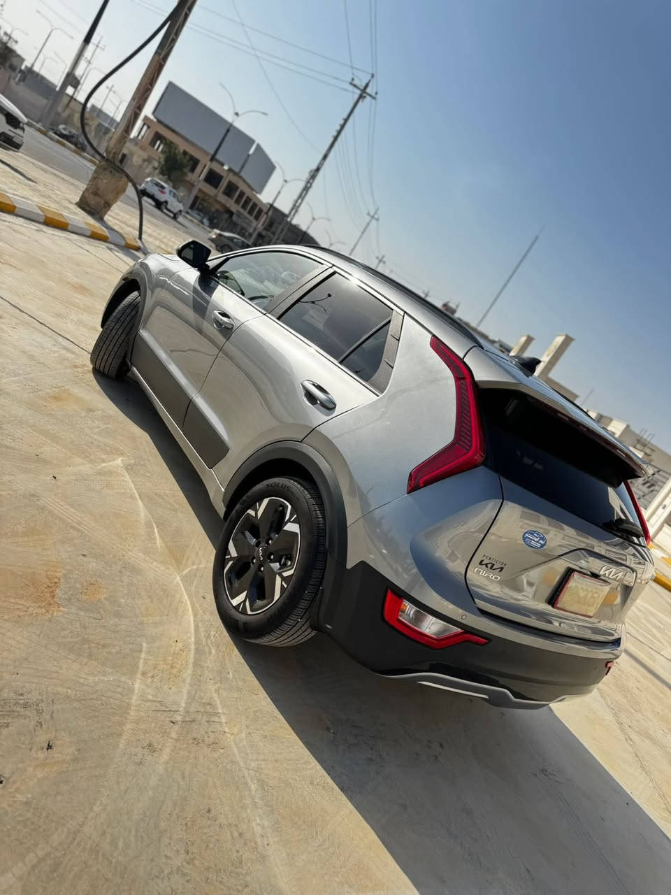 🚗 كيا نيرو  2024 كهرباء بالكامل

محرك كهربائي تمشيك 480 كم بالشحنة الواحدة

اقتصادية جداً  ومناسبة للاستخدام اليومي 

ماشية 4300 كم فقط 

✨ المواصفات:

✔️ تحديد مسار

✔️ نقاط عمياء

✔️ وضعيات قيادة

✔️ مثبت سرعة

✔️ شاشة متصله تدعم car play+ كاميرا خلفية

✔️ نظام مانع الانزلاق (Traction)

✔️ سايد بريك بصمة (إلكتروني)

✔️ تدفئة مقاعد ومقود 

مقاعد جلد  

السيارة جاهزة

📍 الموقع: (الفلوجة  )

💰 السعر: (141$)

📞 للاستفسار: (***********)
