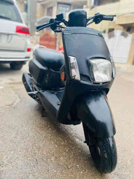 السلام عليكم الدراجه للبيع رمبه صارله شهر نازله من الرمبه الدراجه شوفت عينك مكاني بغداد الاعطيفيه السعر 950الرقم ***********
