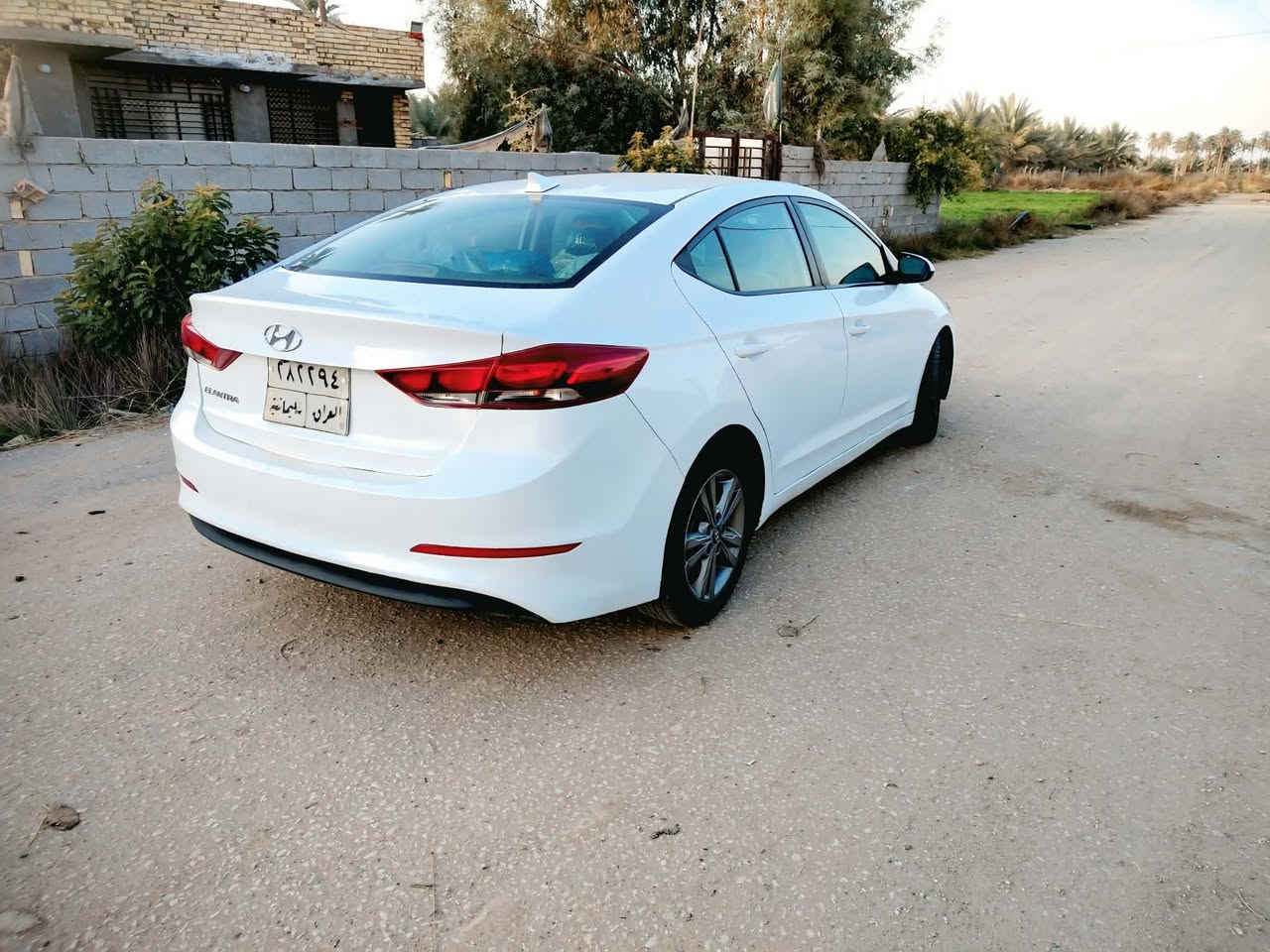 السلام عليكم النترا 2018 وارد امريكي سونارها مرفق مع الصور مراوس في كية حمل ماكو مشكله سياره خير من الله كير مكينه حداديه خير من الله العنوان كربلاء سيطرة  الابرهيميه منطقة زبيلية السعر 111 وبيها مجال رقم الهاتف ***********
