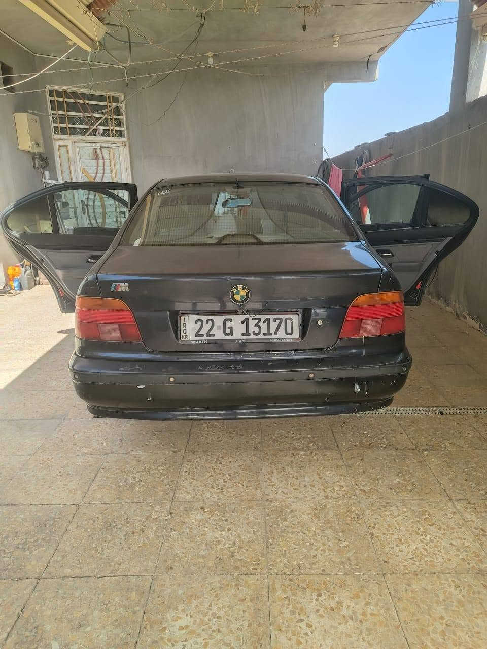 سياره bmw
لون نيلي
موديل 1998
حجم 525
سياره جاهزه
مكينه كير حداديه تبريد
رقم اربيل انكليزي 
سياره اسمي 
مكان السياره السماوه
سعر السياره 75
وبيه مجال للشراي
للاتصال***********
