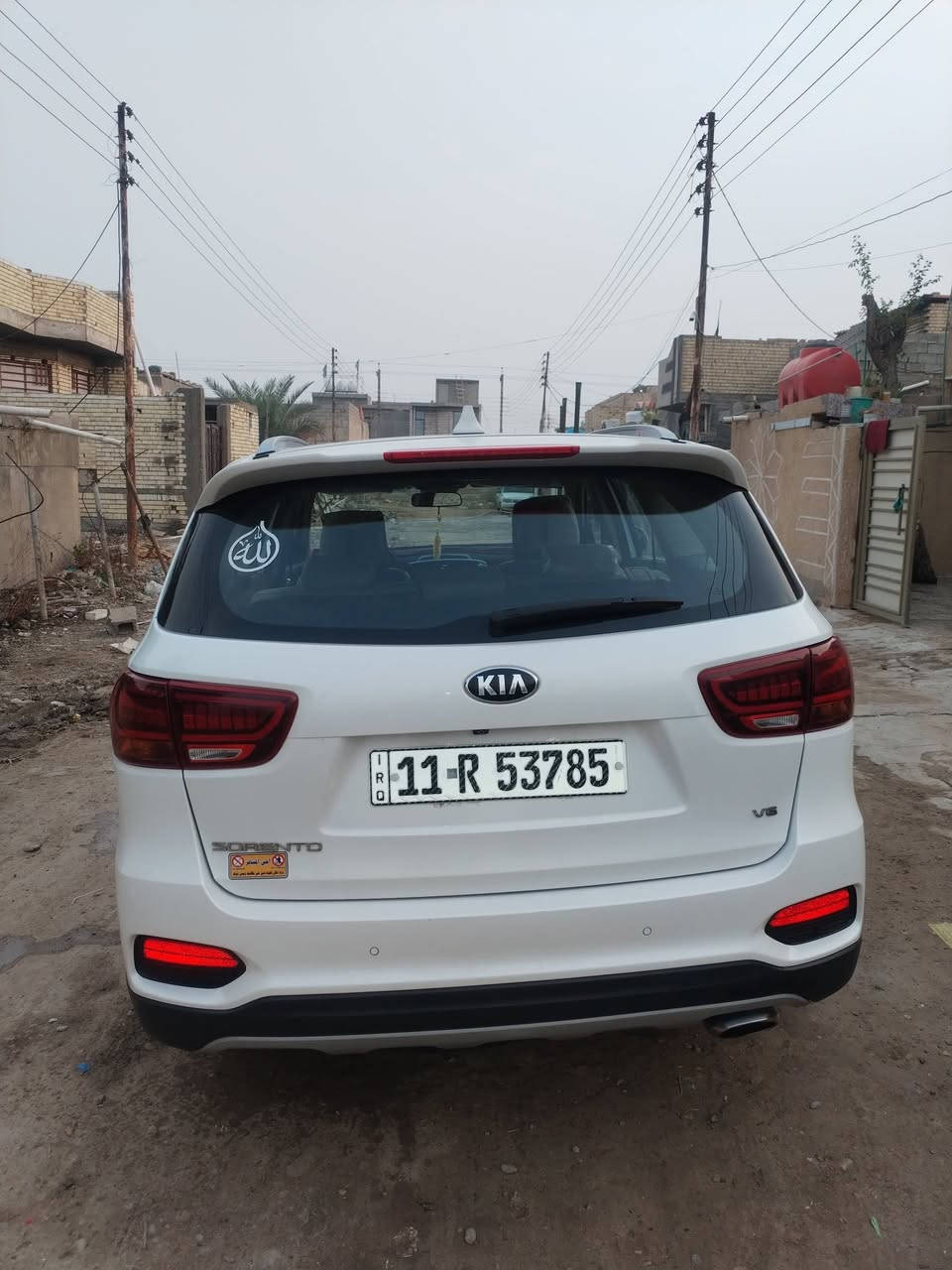 كيا سورنتو موديل٢٠١٩ بني روما السياره مكفوله٦سلندر ٧ راكب بسمي ماشيه١٢٢ كير ومحرك مكفولات السعر 260عنواني بغداد ناحيه الوحده قرب بسماية الهاتف***********
