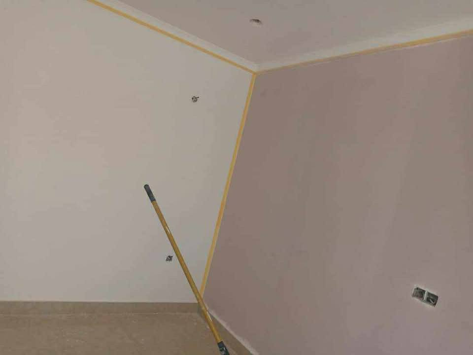 😍***********😍  واتساب
لعمل كافة انواع الاصباغ والديكورات😍
