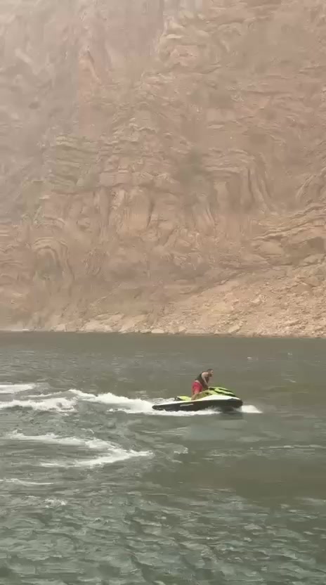 سیدۆی/260/مۆدیل 2014/وەگ بیلادی ماوەتەوە شتیکی جوان بی شوخت بی تەقین بەشەرتی هەموو شتیگ مالەکە لەبەر جاوە شتیکی پاکو خاوین  150سەعات ئیشی کردوە

بۆزانیاری زیاتر /***********
