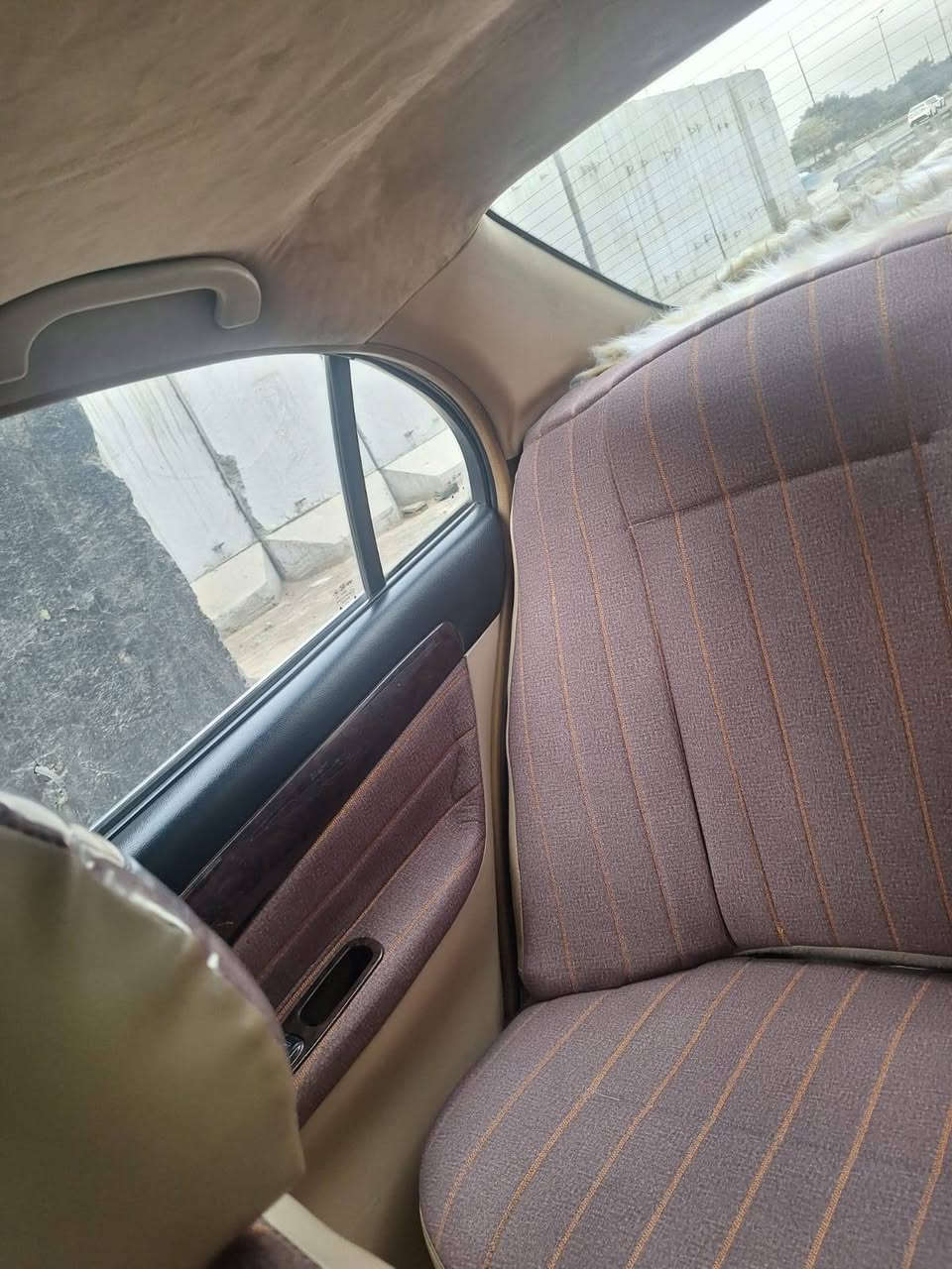 سلام عليكم شيري استر للبيع 
محرك مسيبوشي كير كذالك
سياره بلاديه بس بيها لهلالات 
سياره احله من الصوره
سياره باسمي تحويل ثاني يوم 
مكان السياره بغداد 
***********.  اتصل وبخدمتك 
بي واتساب وكل الصور شوفتلكياهن 
السعر 45وبيها مجال شي قليل حك الجيه
