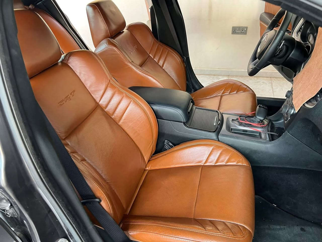 غرفه هيلكات   جلد حظن دفئه تبريد
للبيع او مراوس بغرفه سوده. 

#ملاحظه__بدون_بطاين_ابواب كشنات فقط
