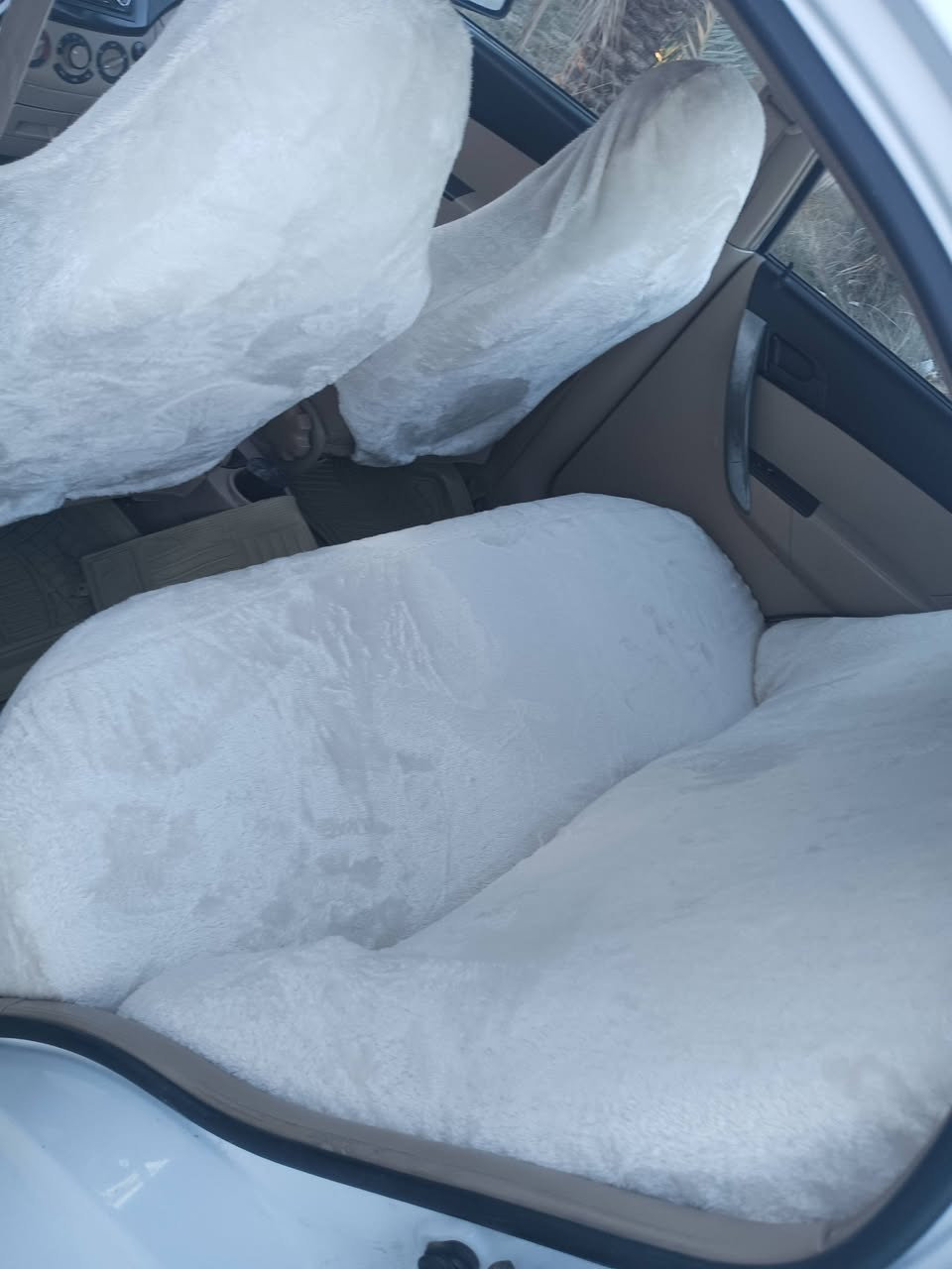 فيو موديل 2011رقم واسط دولي مكفوله من الحادث الصبغ.كير محرك ع وضع الشركه  السياره كارتون ربع ماتصرف عليه سنويه وهزا جدد مكاني بابل الشوملي سعرها 78 غير متواجد ع فيس ***********
