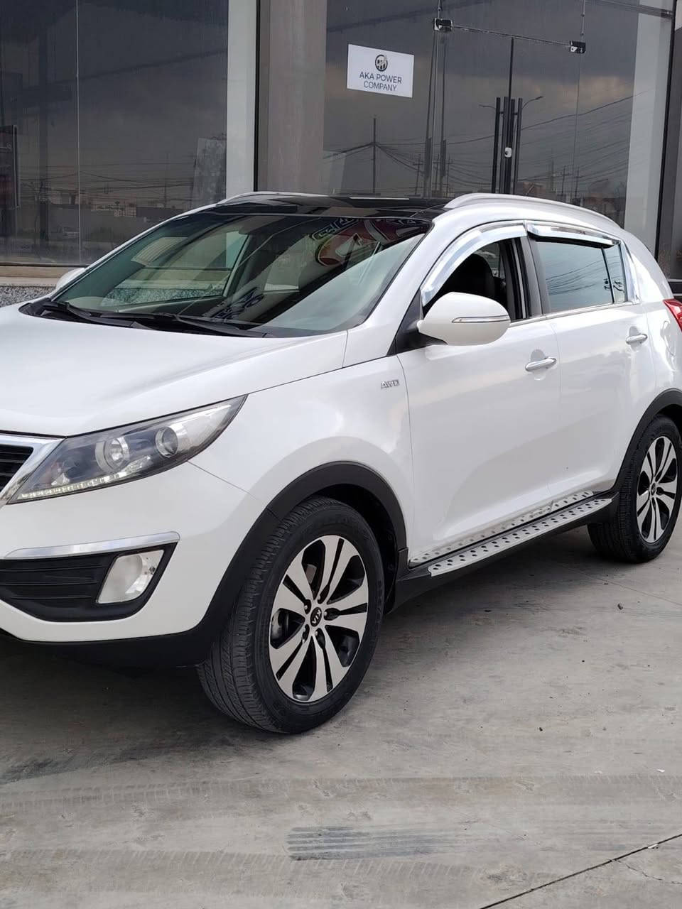 السعر 150$$
***********
كيا سبورتاج موديل 2012 بدون صبغ مكينه وكير شرط  كاربون بانزين مواصفات بانوراما كشنات جلد كشنات حار كهرب لد نهاري مرايات. شفط اشاير بل مري تبريد لمس محرك حجم 20 دوش ما مفتوح فول واحد على واحد سياره حيل جديده
