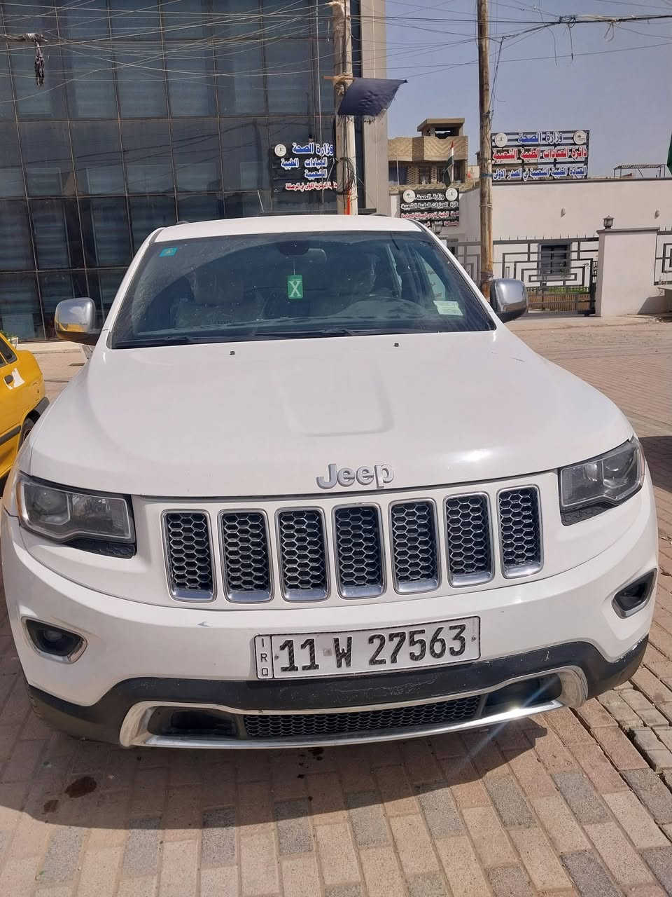 جيب شيروكي امريكي موديل ٢٠١٤ مبدل بنيد وجاملغ السايق مع صبغ الجاملغ الخلفي الأيمن مكينة كير تبريد خير من الله ٦ سلندر مكينه ٣٦٠٠ السعر ١٧٠ وبيها مجال مكاني بغداد الحبيبيه *********** السياره سنويه بأسمي جديده وهزة جديده
