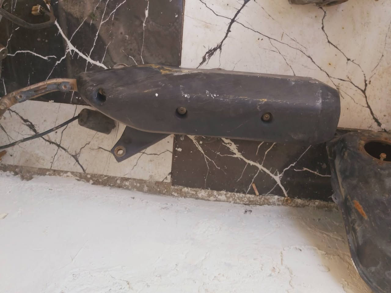 السلام عليكم 
كور سكنس بلادي نوزل
طابوكه سكنس 
صالنصه سكنس بلادي ام الحساس
وياله سكنس بلاديات زوج وياهم تخم تاير جديد
مكاني كوت 
***********
متواجد خاص
