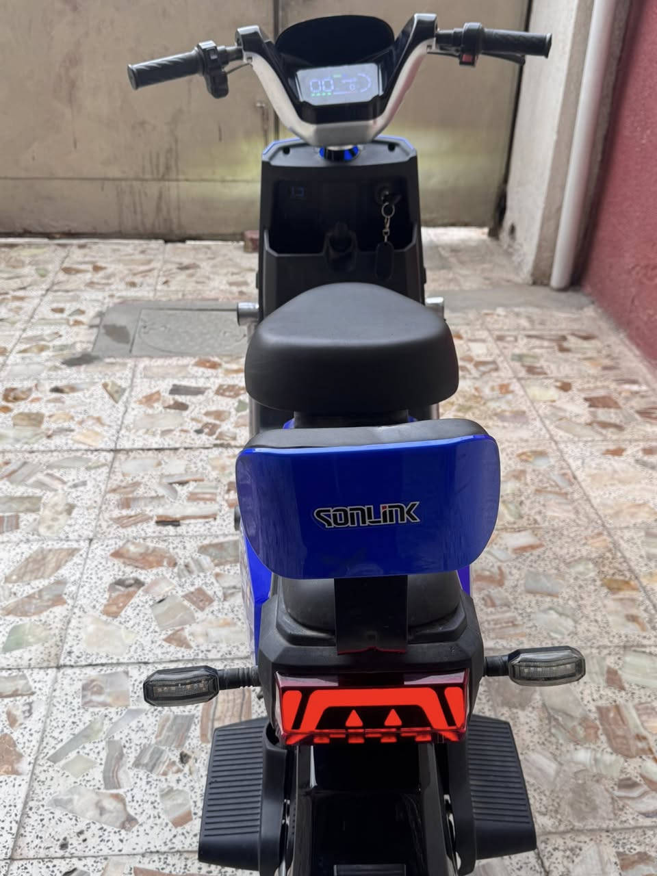 السلام عليكم دراجة نظيفة بطاريته نظيفة وسعر مناسب مكاني بغداد ناحية رشيد    ***********
