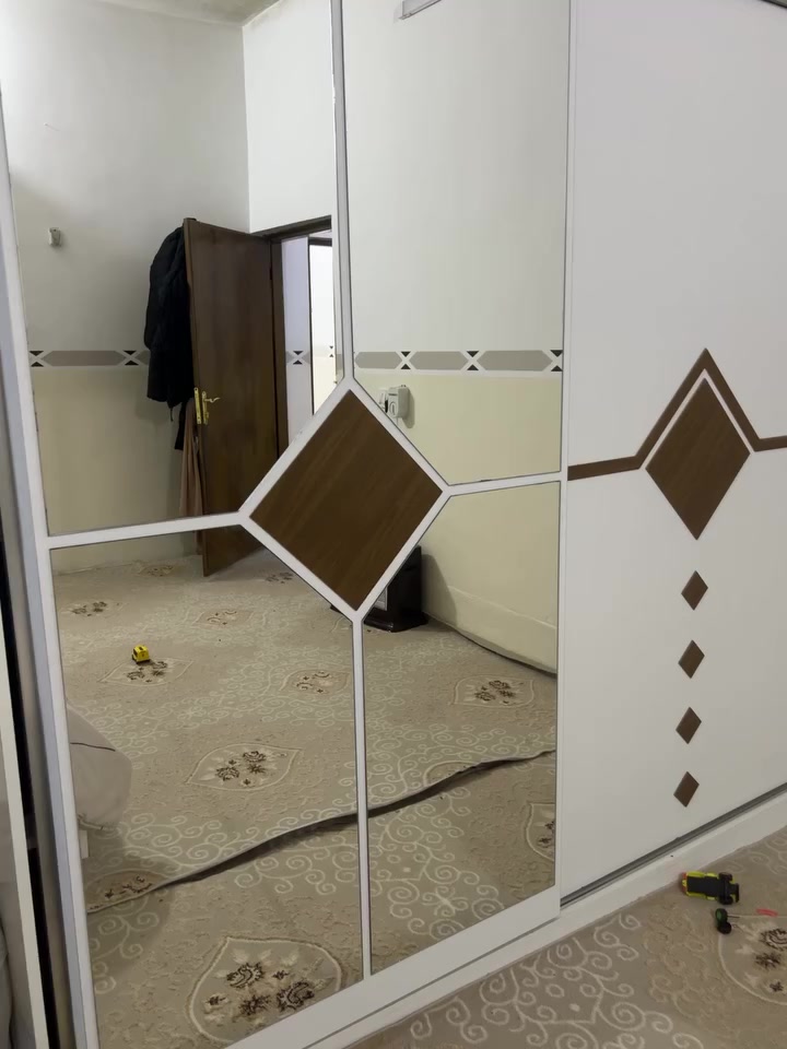 ئەم مەعرەزە بۆ فرۆشتن 150و مەعمەلە


**إذا كنت صاحب هذا الإعلان وتريد حذفه لأي سبب، رجاءا أرسل رسالة إلى الدعم الفني**