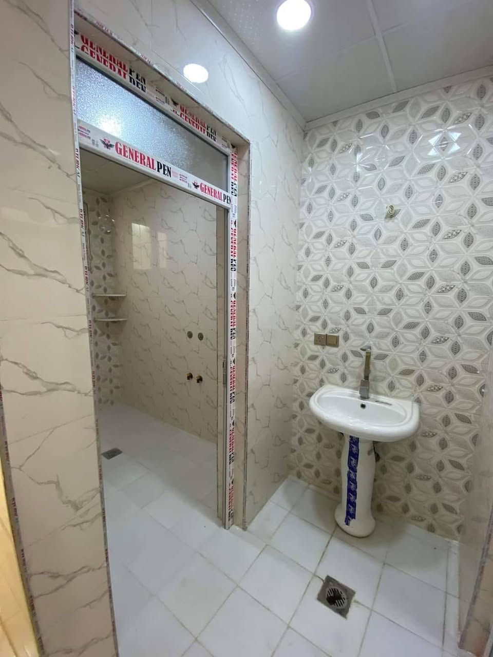 ---- عقارات الموصل الحدباء ----

              🏤💥دار للبيع 💥🏤
    

🔴 مساحة الدار 125 متر 

🔴 بناء حديث زيرو 

🔴حي المصارف خلف كوفي خواطر 

🔴 يحتوي الدار على 4 غرف نوم 

             ////////////////////////////

لمعرفة التفاصيل مراجعة المكتب او الاتصال على الرقم
                        ***********

🔵 نستقبل جميع طلباتكم وعروضاتكم...
