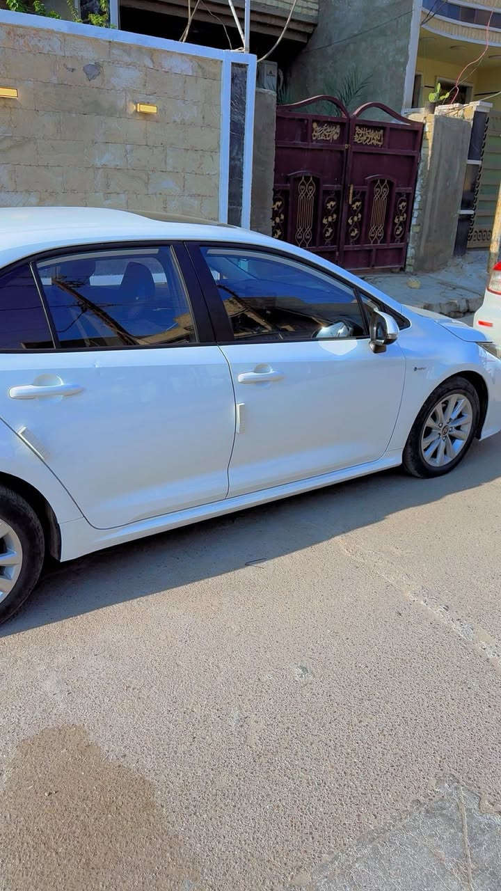 السلام عليكم كورلا للبيع موديل 2025 ماشيه 7 الف زيرو  فول السياره فتحه بصمه السياره بيها فقط بارد بسيط  جاملغ خلفي عكس السايق الجاملغ رجع على البارد والدعاميه الخلفيه تبدلت لان نكسرت الباقي مكفوله مكان السياره حي الجهاد *********** سعر 149 وبيها مجال
